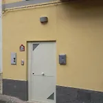 La Casa Del Professore Daire Santa Teresa Di Riva