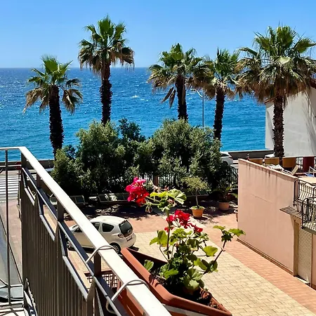 Apartman La Casa Del Professore Santa Teresa di Riva