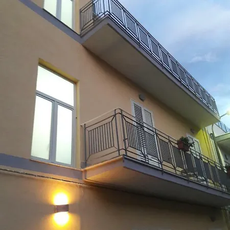 Apartment La Casa Del Professore Santa Teresa Di Riva