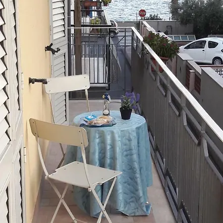 Apartment La Casa Del Professore Santa Teresa Di Riva